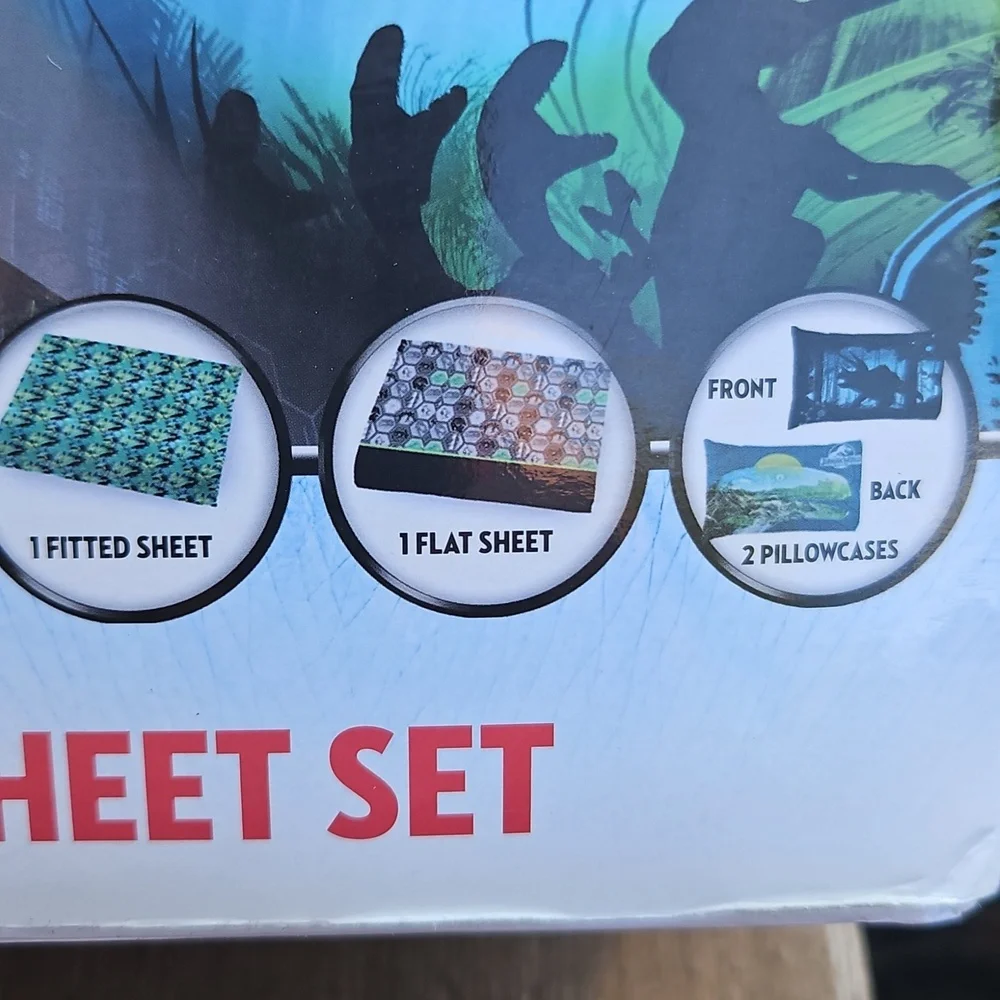 Jurassic World Biggest Growl 4 Piece Full Sheet Set New - Picture 3 of 5